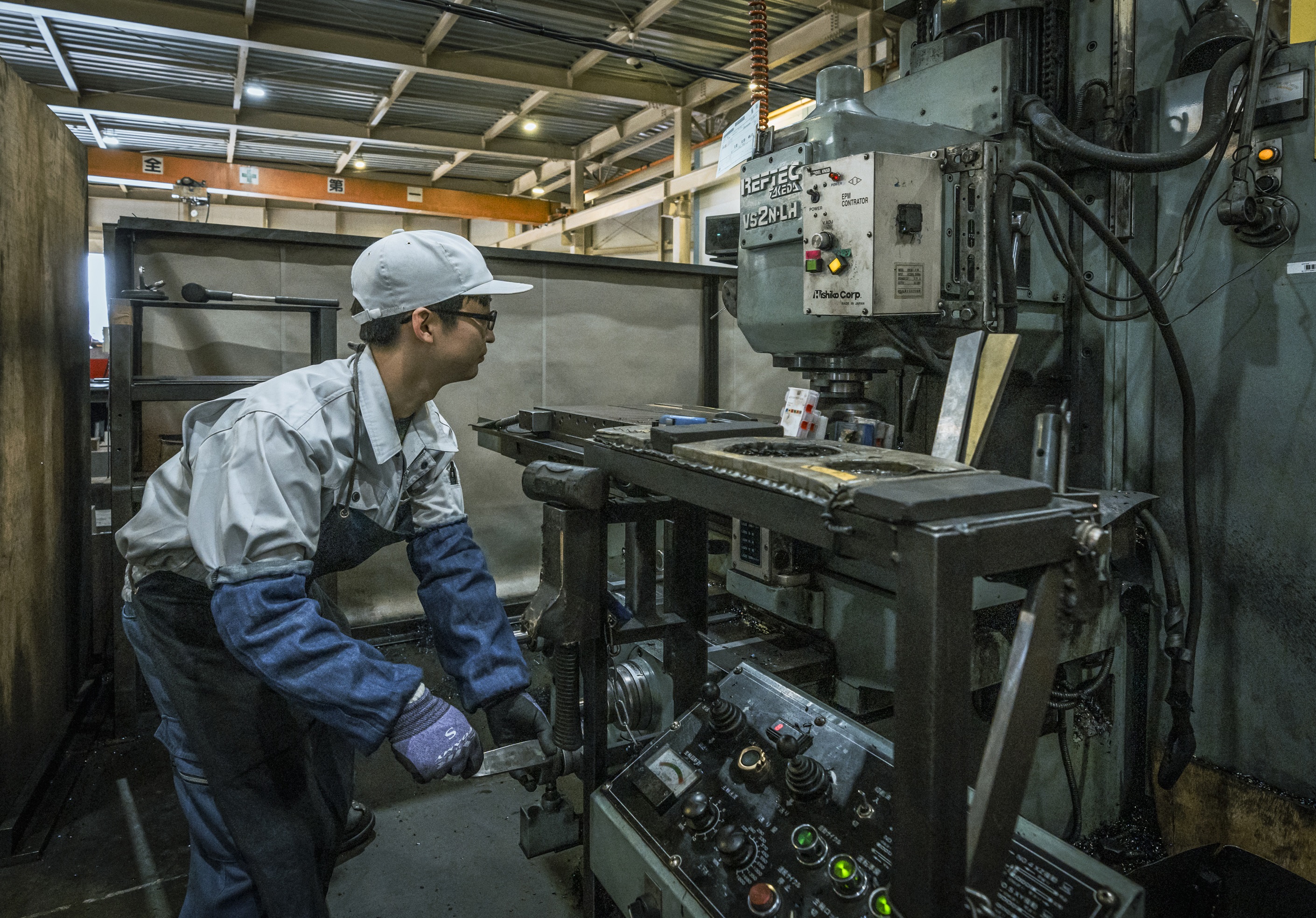 交通費全額支給《製造系IS実際の機械操作あり》　　金属プレート製造を体験（1Day）　※座学・WEBではありません